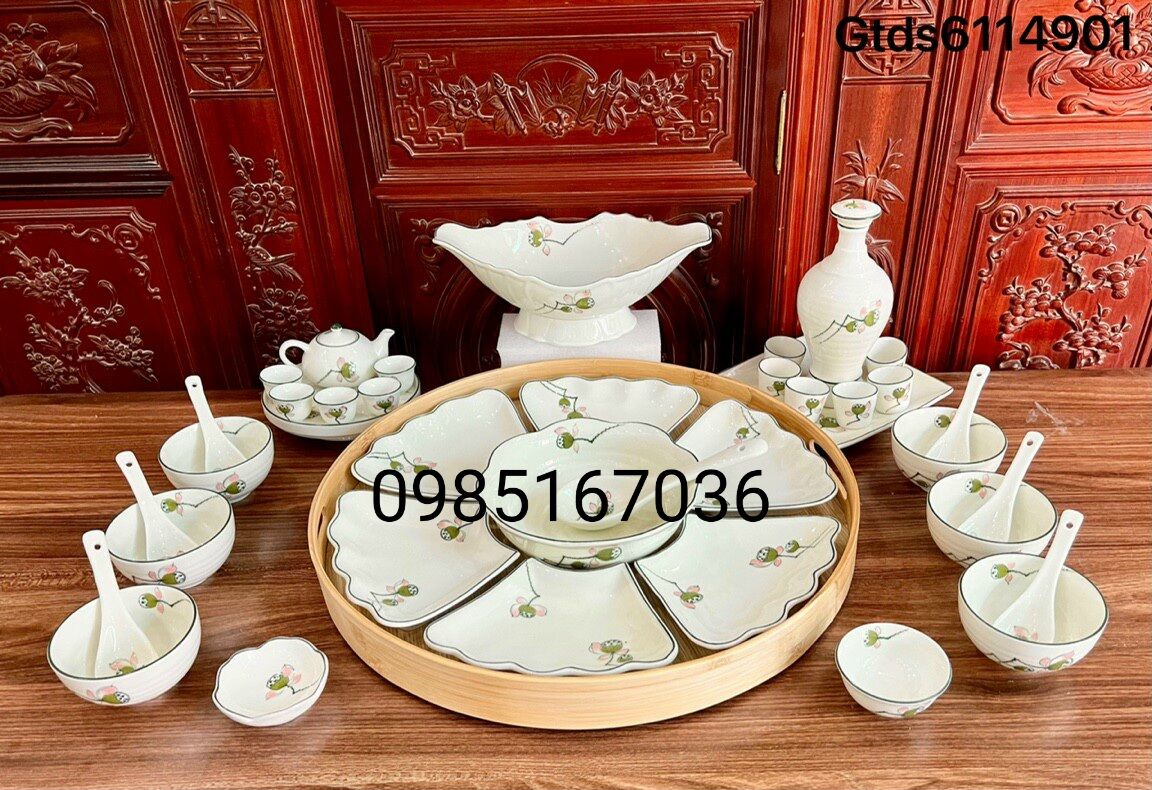 Bộ bát đĩa hoa mặt trời men kem vẽ đài sen.Hàng gốm sứ Bát Tràng.