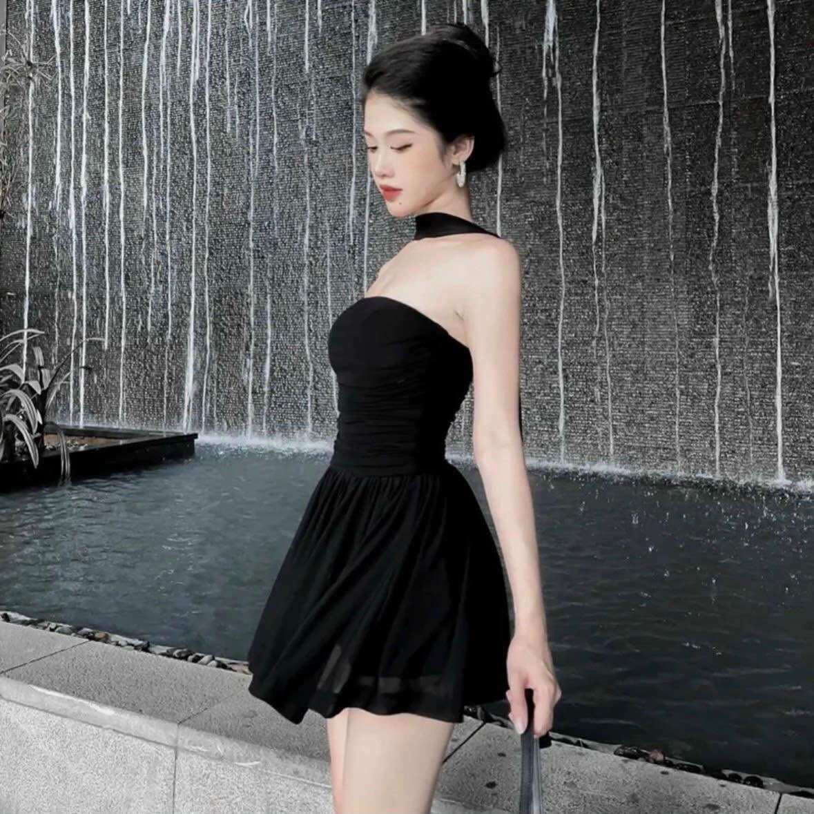 Đầm lụa lưới body cúp ngực 2 lớp sang trọng.