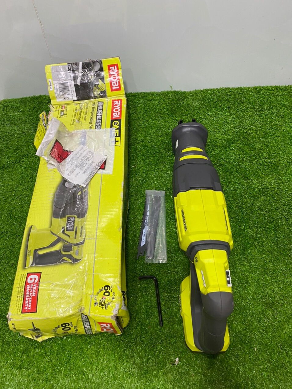 Cưa Kiếm Ryobi 18V Brushless