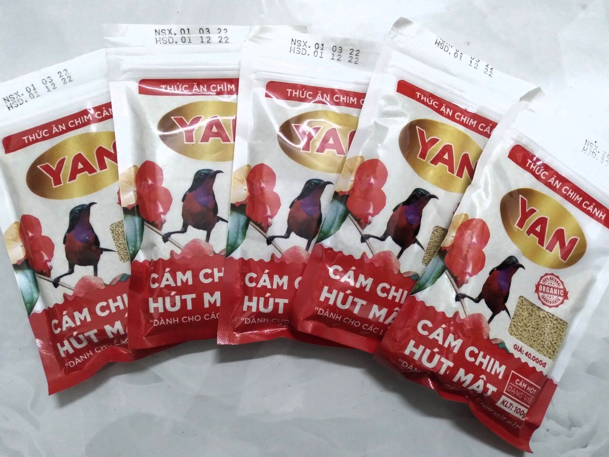 Cám chim hút mật Yan ( cám hót dạng viên 100g)