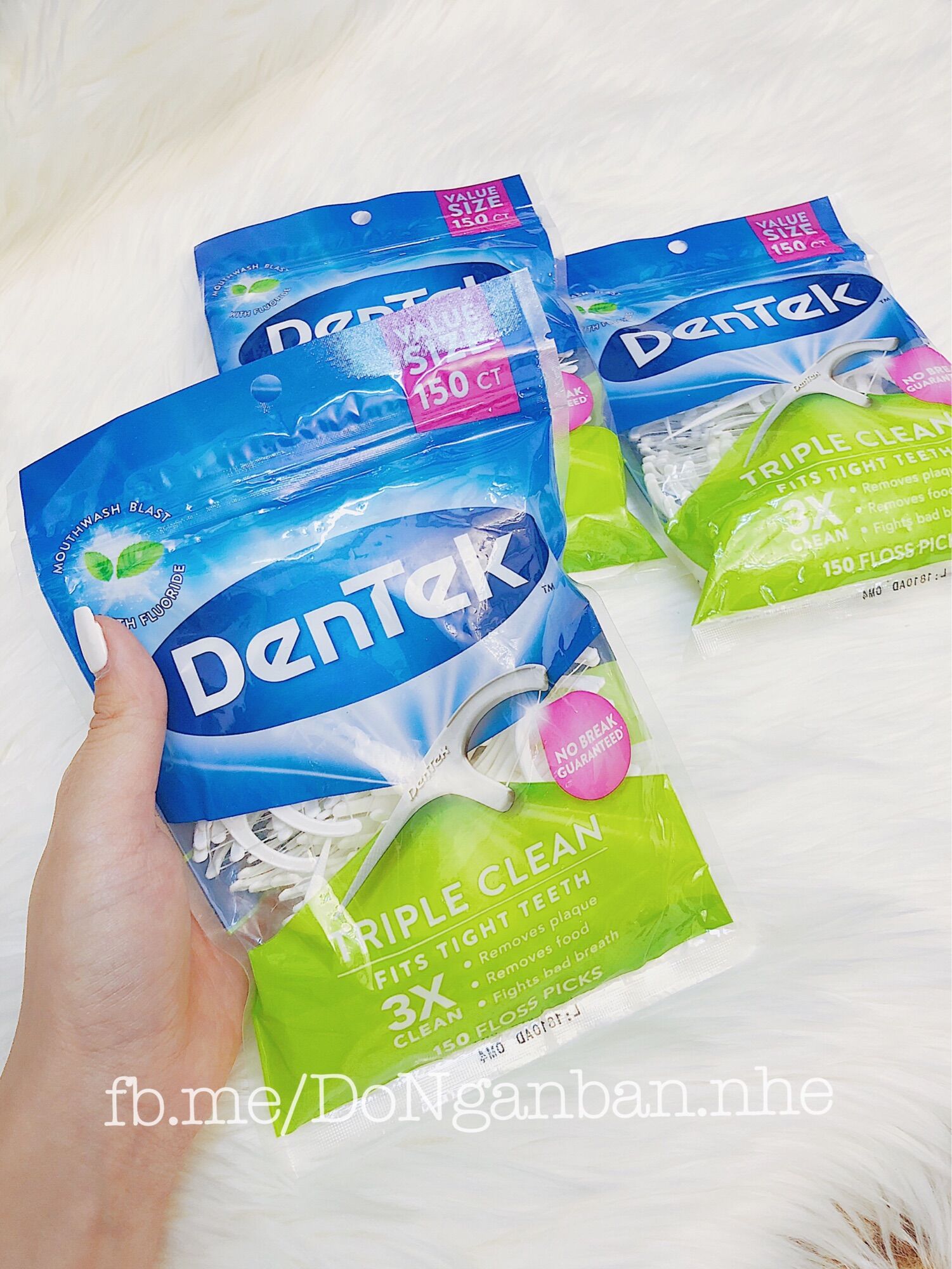 Chỉ nha khoa DenTek Triple Clean Floss Picks Fresh Mint 150 chiếc dành cho răng kín