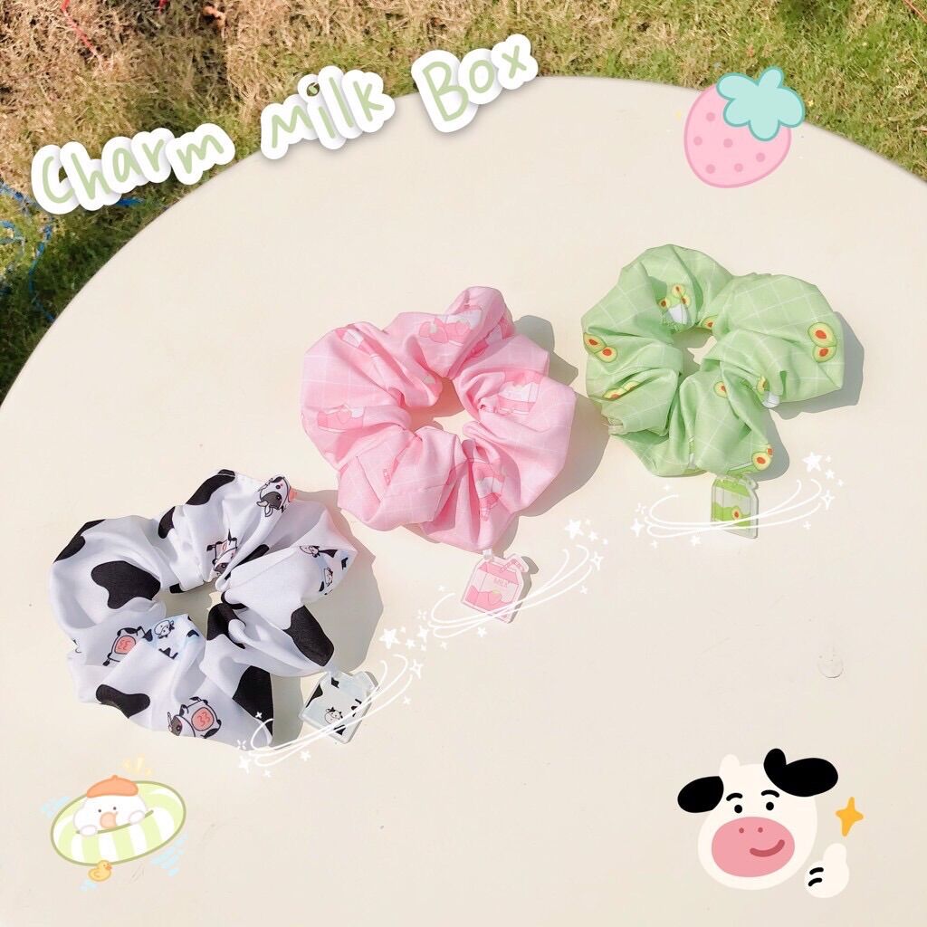 Dây buộc tóc Scrunchies hoạ tiết dễ thương gắn charm