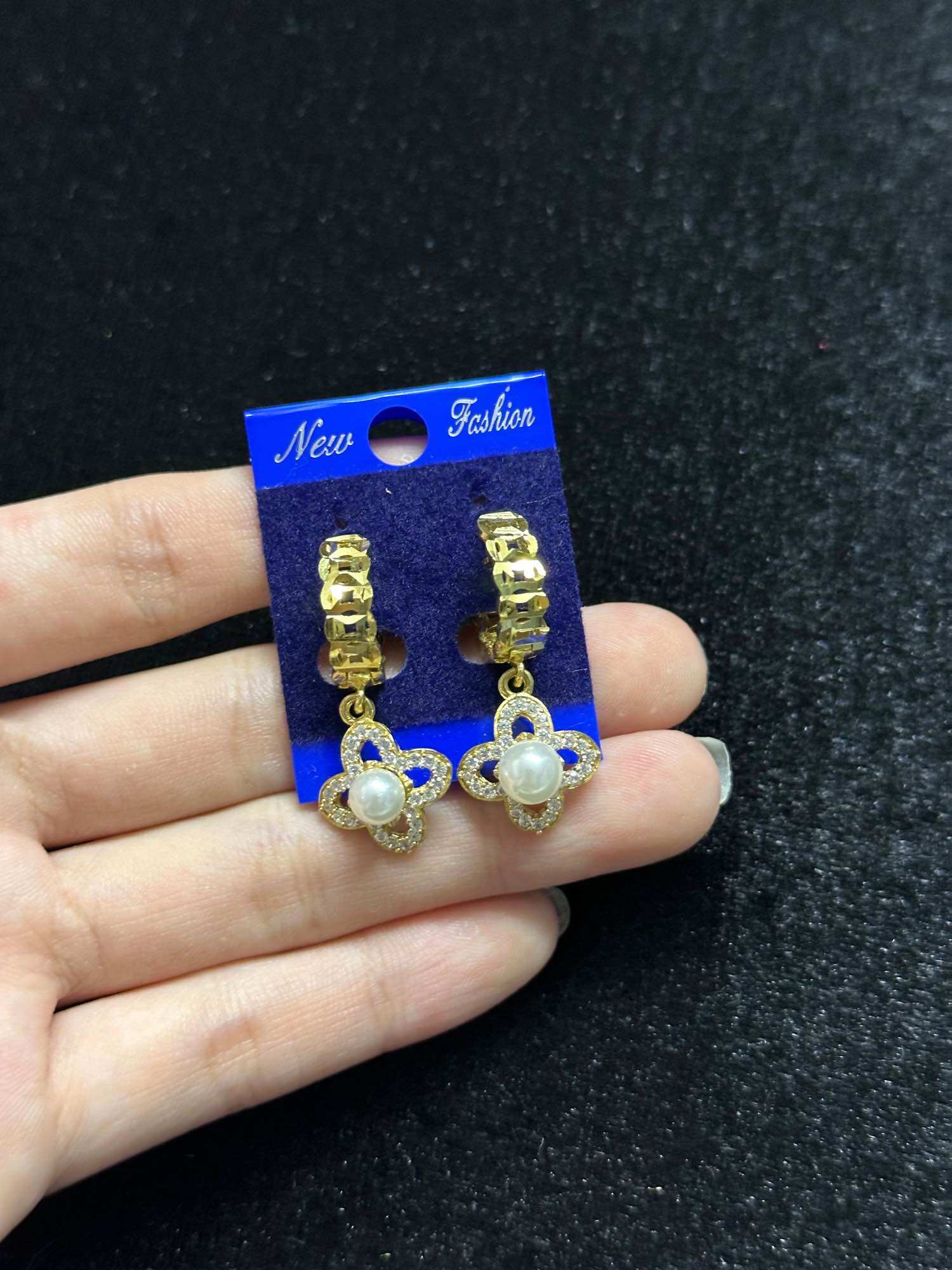 Bông tai đồng tòn ten châu 4 cánh