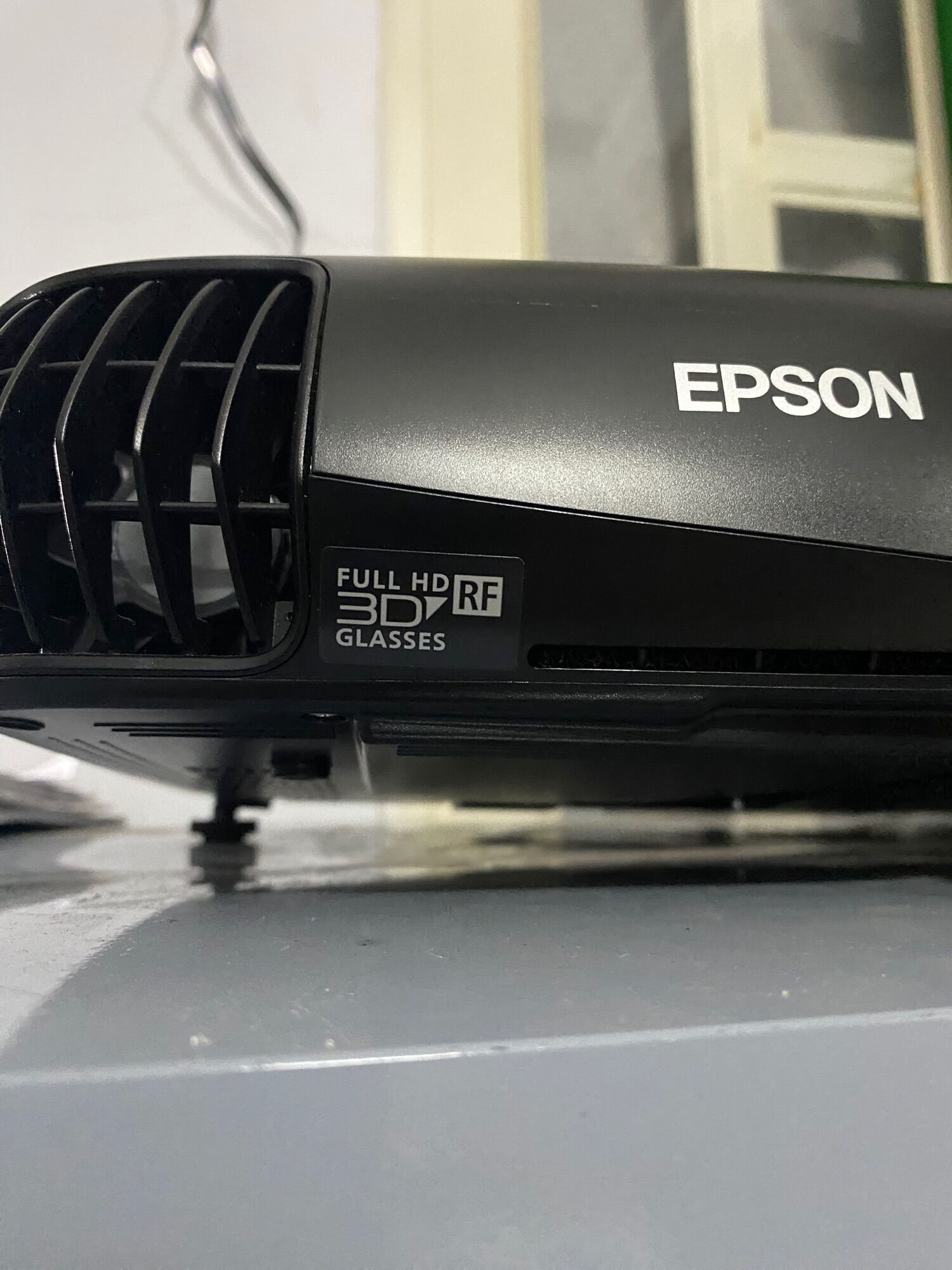 Máy chiếu Nhật Epson EH-TW510 mới 99%