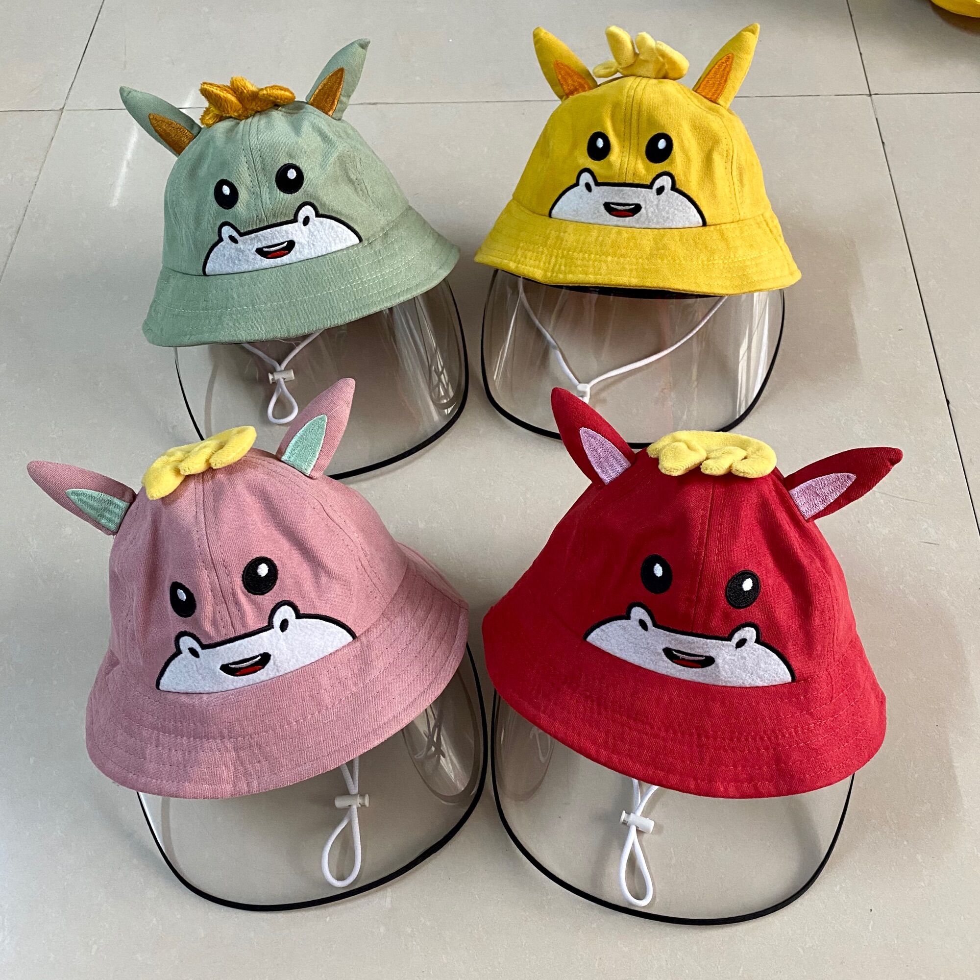 MŨ TAI BÈO CHỐNG DỊCH CHO BÉ TRAI BÉ GÁI 2-5 TUỔI, NÓN TAI BÈO CHỐNG GIỌT BẮN KÈM KÍNH BẢO HỘ THÁO RỜI