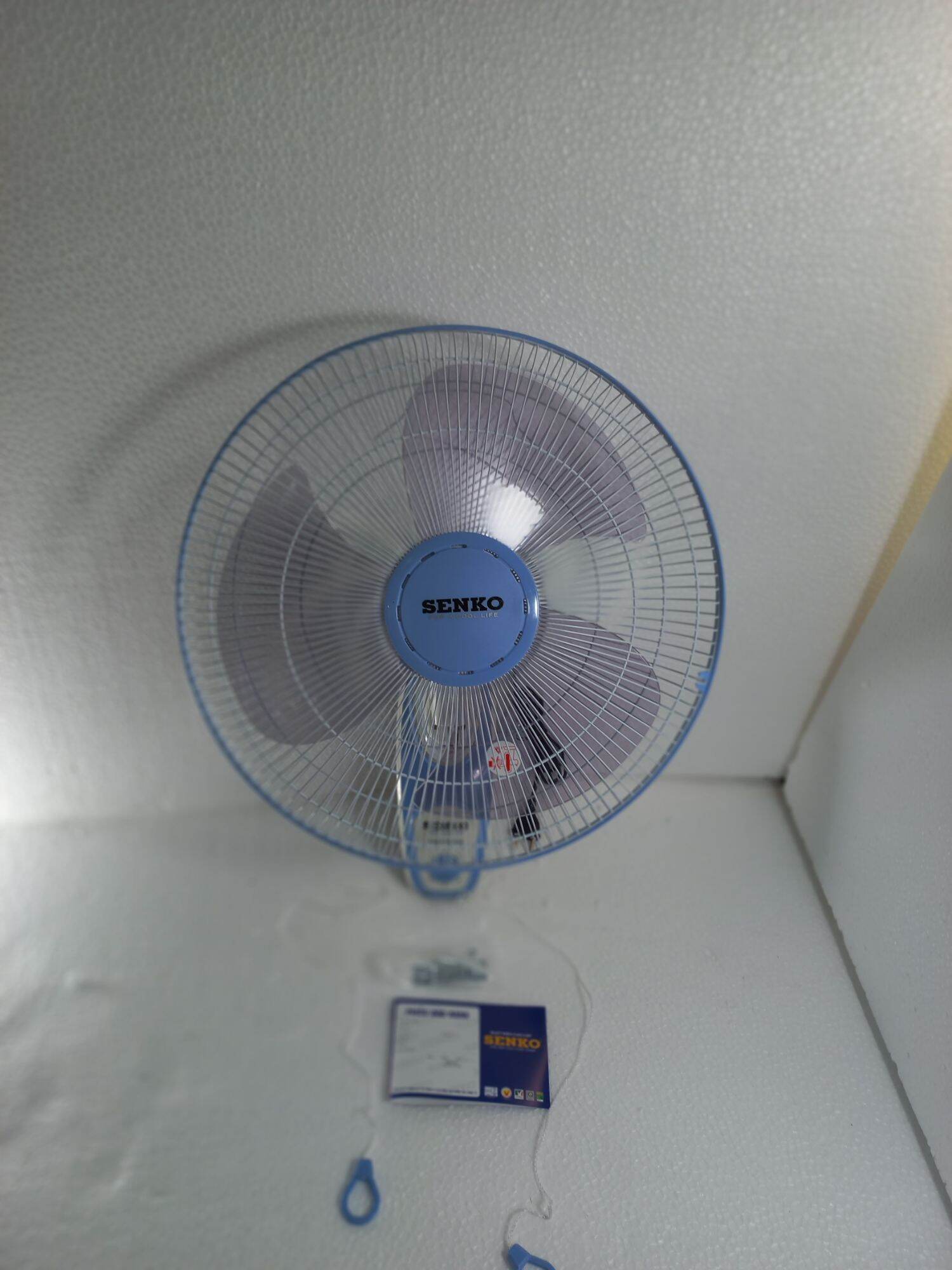 Quạt treo tường Senko TC1626