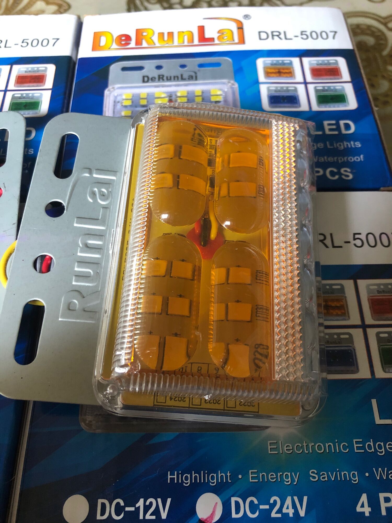 Đèn led sườn 5007 giá 1hộp 4 cái
