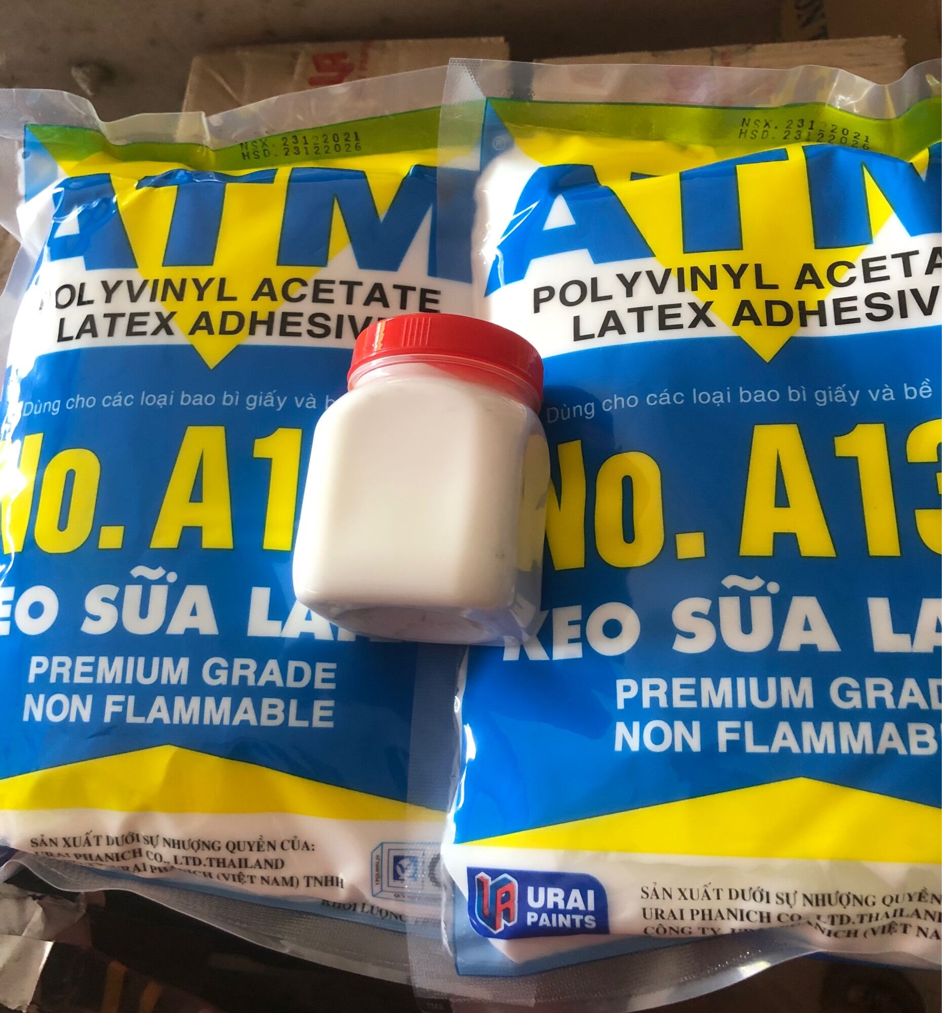 Keo sữa latex no.a135 / chiết lẻ hũ keo 200g
