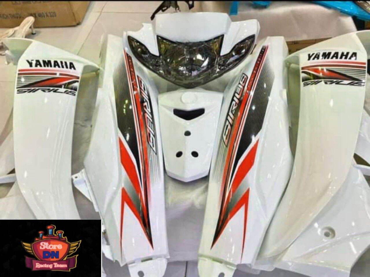 Dàn áo Sirius Trắng 50/110cc kèm tem