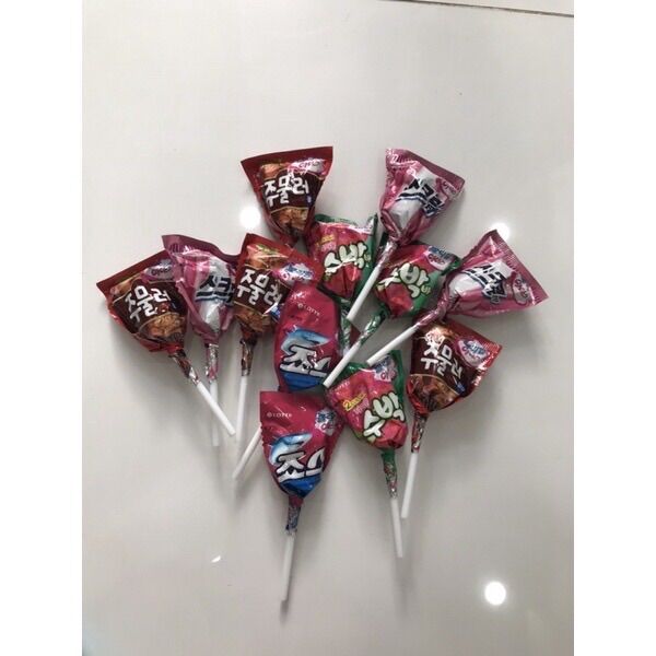 1 cây kẹo mút LOLLIPOP ICE LOTTE