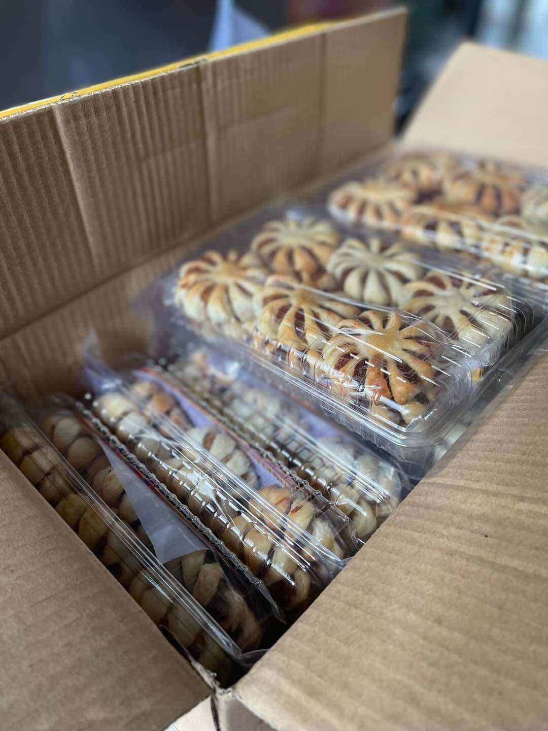 BÁNH HOA MAI NHÂN KHÓM