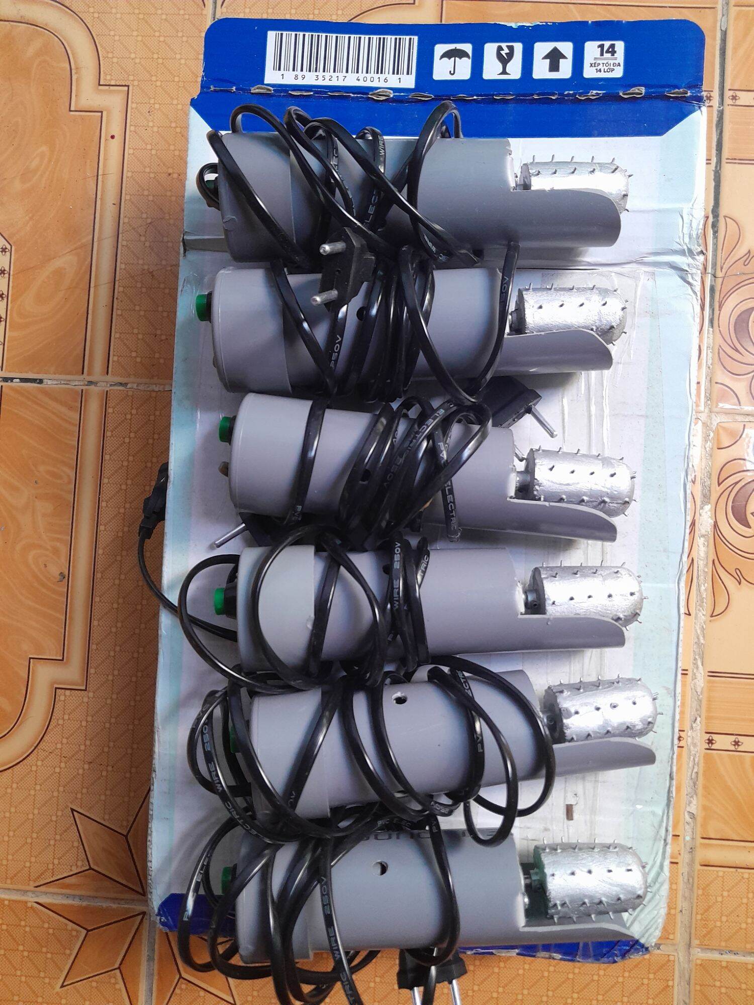 Máy nạo dừa cầm tay mini có công tắc N1, giá 241K
