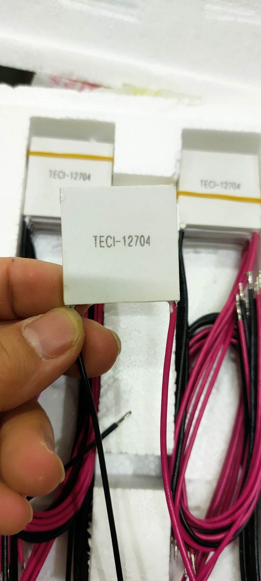 Sò nóng lạnh 12704 38W