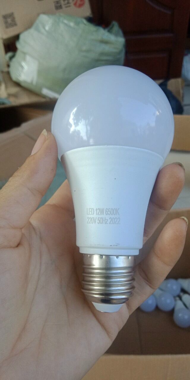 bóng led búp 9-12-15w đui e27 phổ thông