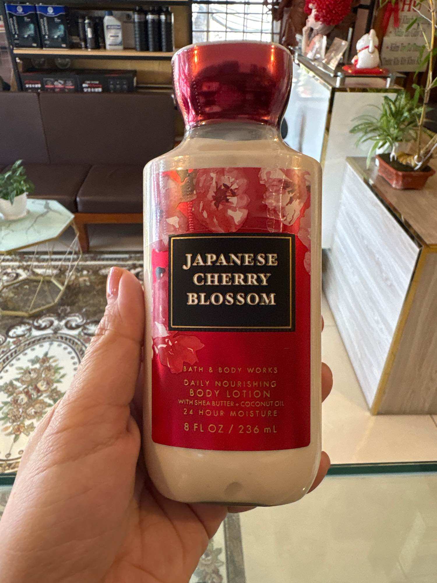 Sữa dưỡng thể Bath & body works 236ml