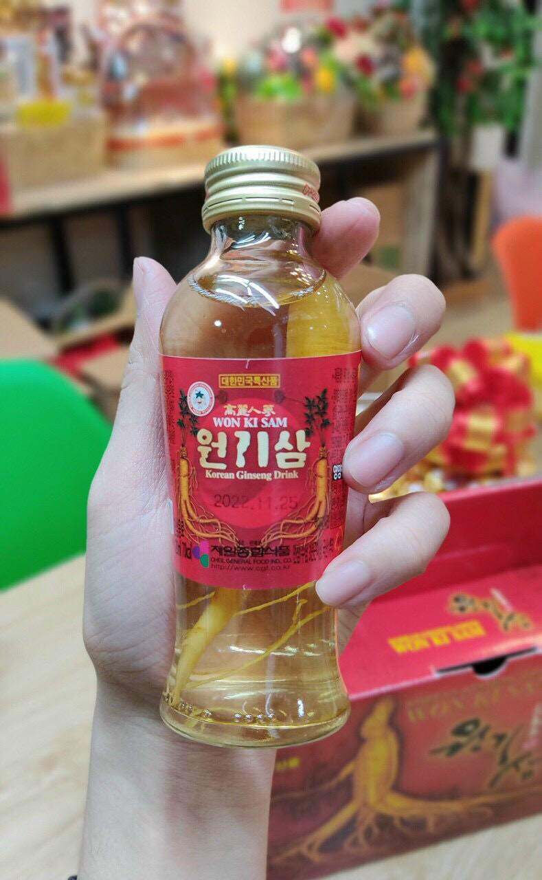 Nước Hồng sâm có củ Wonkisam 10 chai x 120ml
