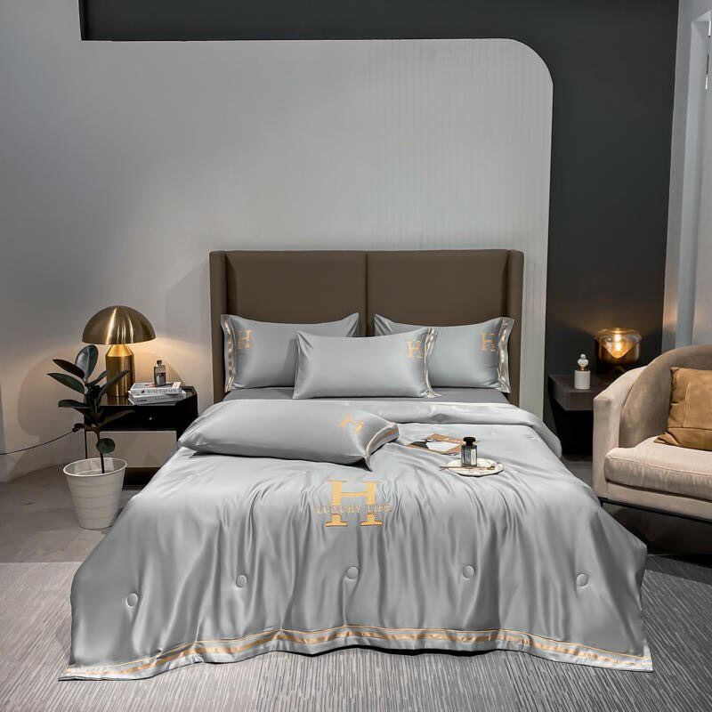 Bộ sản phẩm phi lụa luxury chữ h chăn trần hè