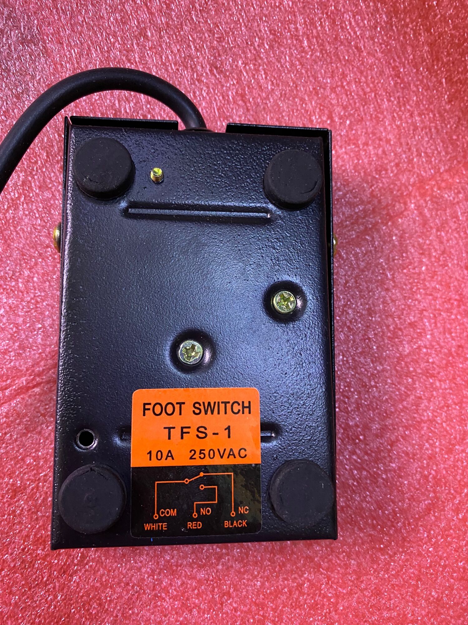 Bàn đạp máy may 3 dây sắt đen FOOT SWITCH TFS-1 giá 1 chiếc