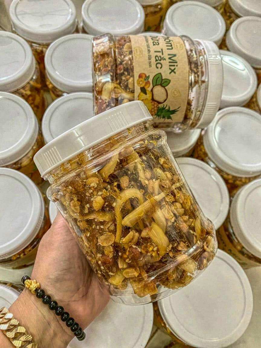 Khóm ngào dừa non 500g (Khóm mix dừa tắc)