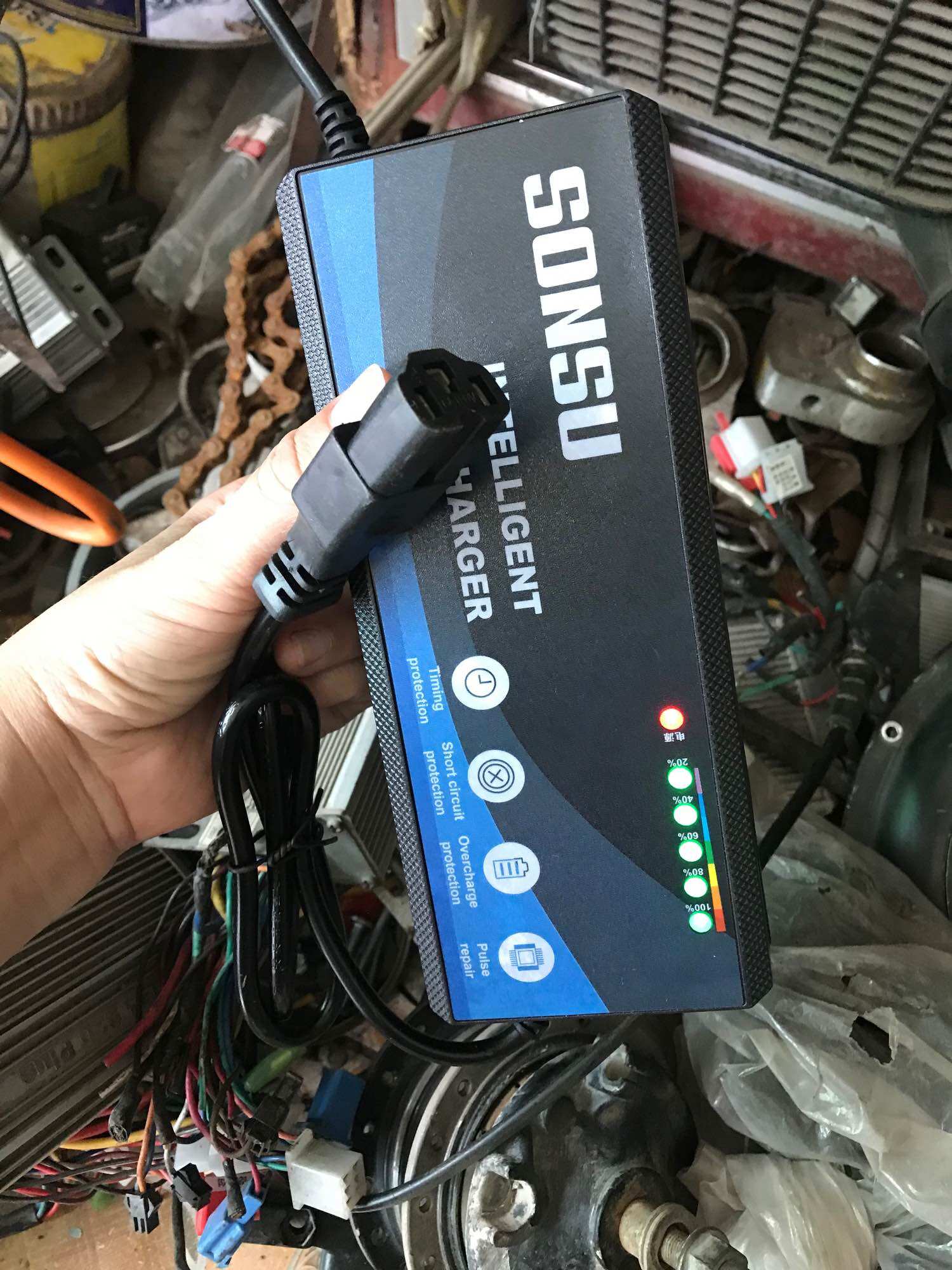 Sạc xe đạp điện sonsu 48v 12-14ah