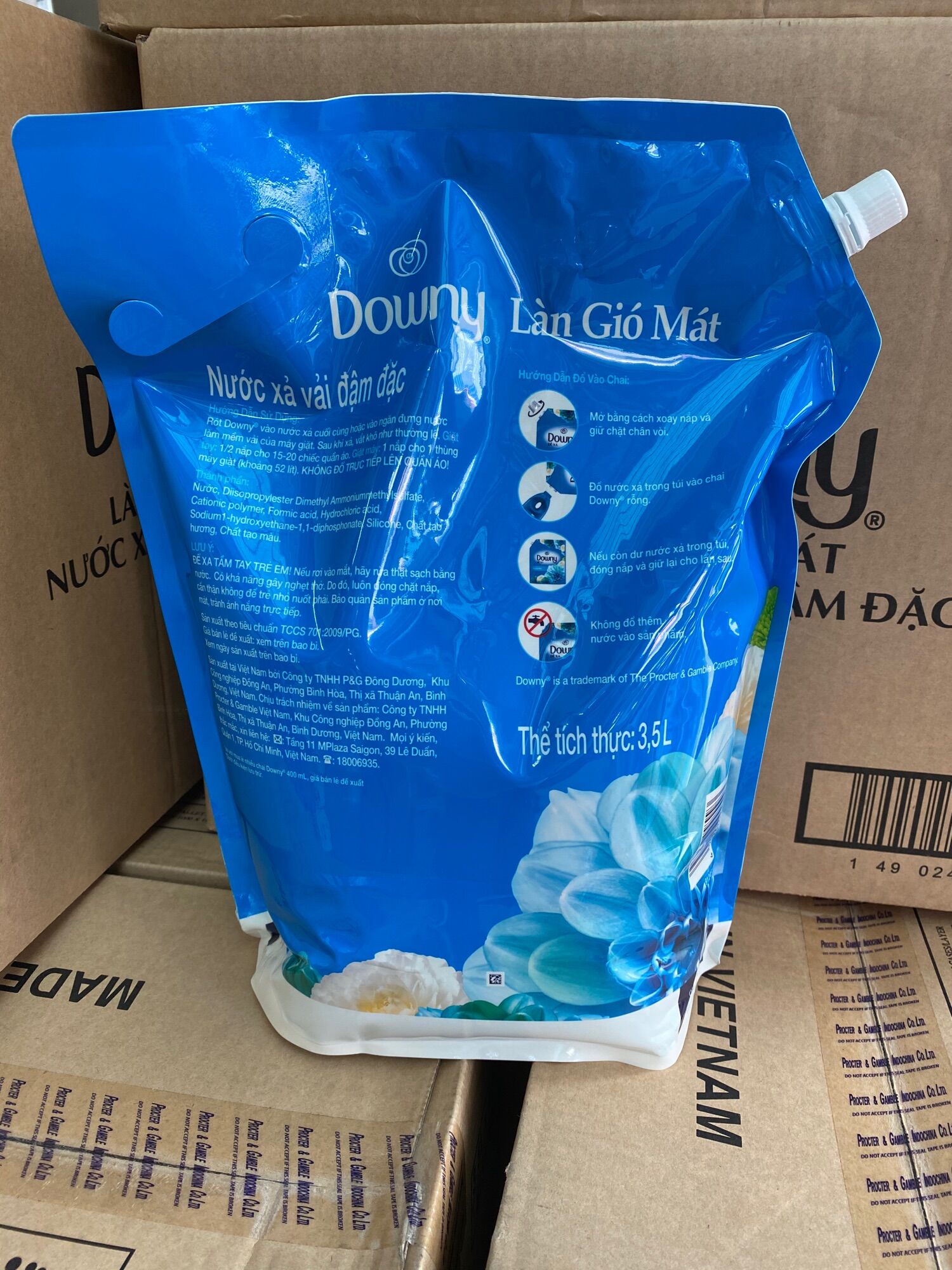 Nước xả vải downy làn gió mát 3,5L