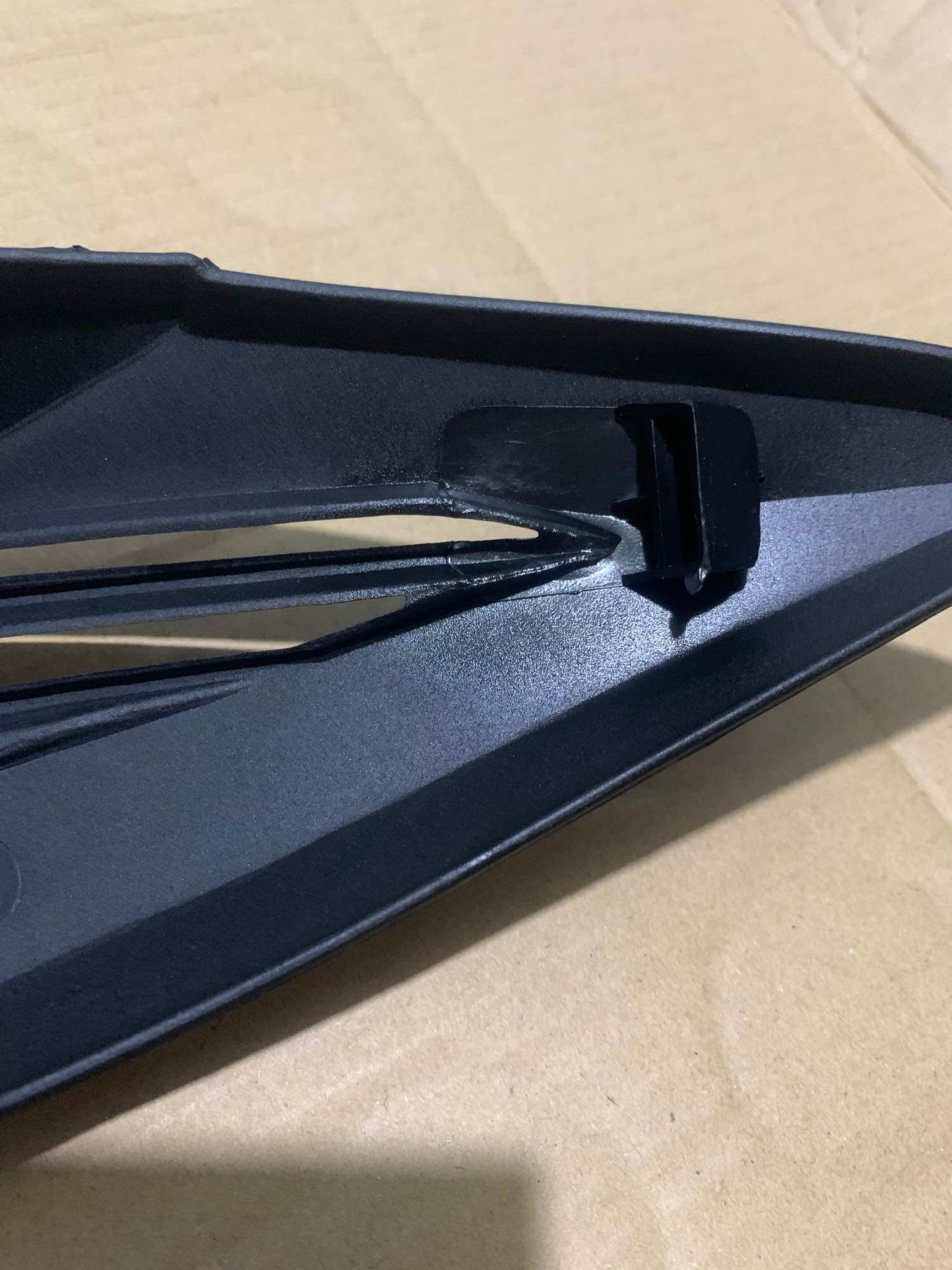 Ốp pô xe winner v1 giả zin