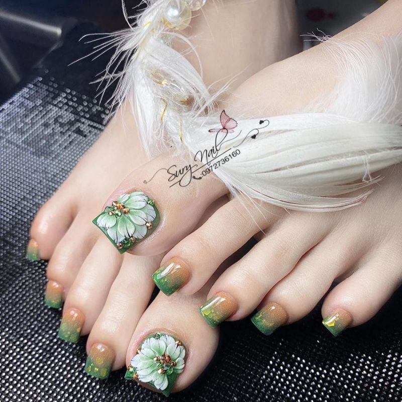 Các mẫu sơn móng chân màu xanh rêu được ưa chuộng hiện nay  websosanhvn