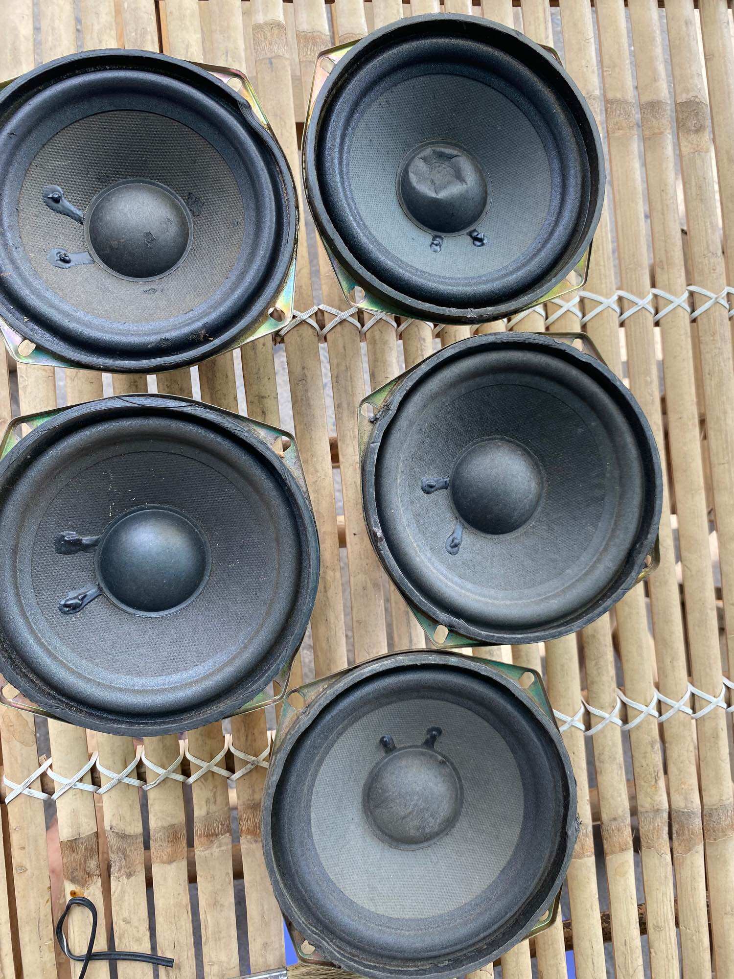 Loa sub 13cm, loa bass sub vi tính, loa thùng bass sub , loa rời tháo máy đã qua sử dụng còn tốt