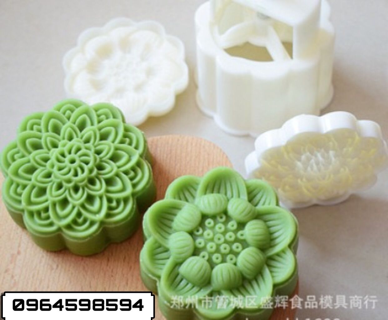 Khuôn trung thu lò xo mẫu sen tháp 150g 2 mặt