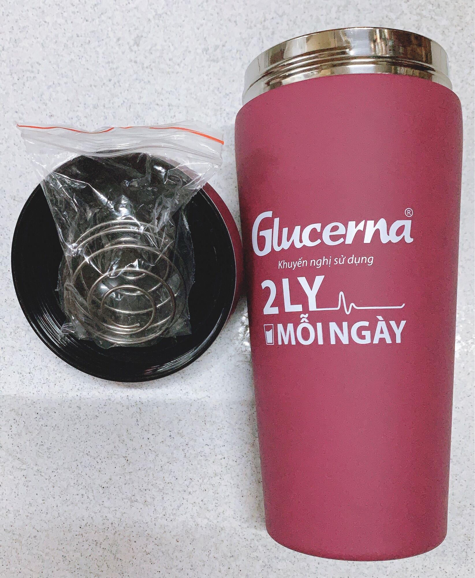 Bình (kèm Quả lắc)giữ nhiệt cao cấp Luminarc Glucerna (km)( Non BPA&PHTHALATE)