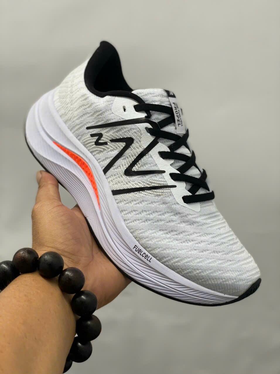 Ảnh Thật   Giá Tốt  Giày Thể Thao Nam Nữ New Balance FuelCell Propel v4