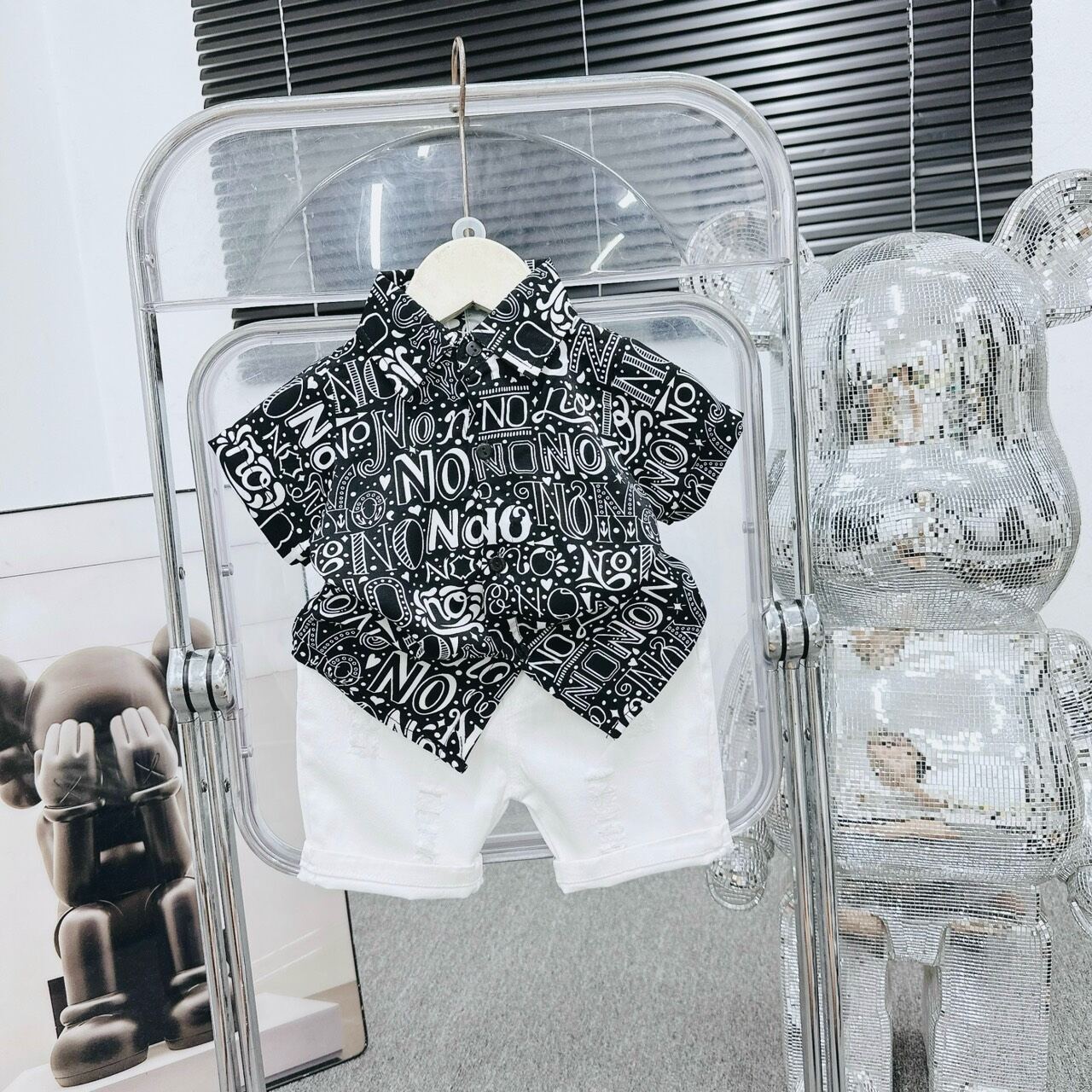 Sơ mi lụa cộc tay cho bé trai , ko kèm quần (7-18kg)