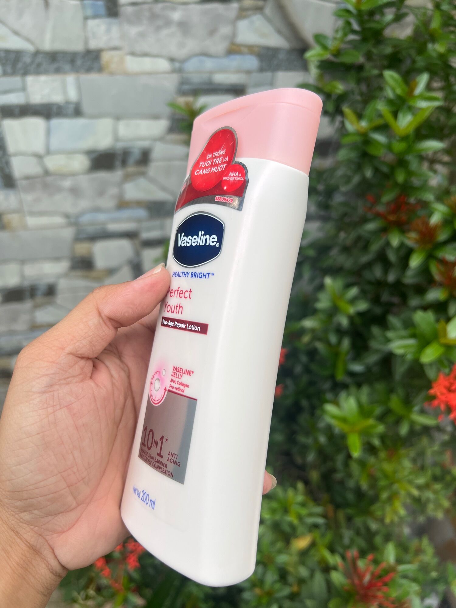 Sữa dưỡng thể Vaseline Healthy White 200ml