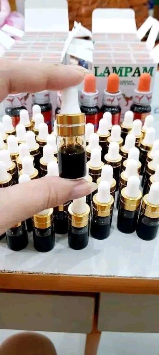 Nhỏ đá nâu socola tăng bo cho gà