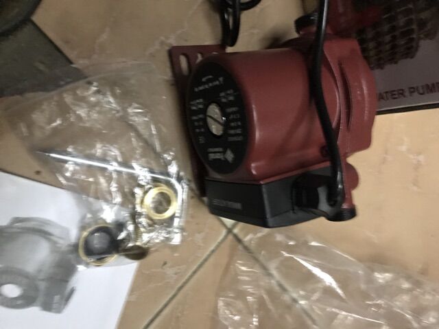 Máy bơm tăng áp peronil 100w