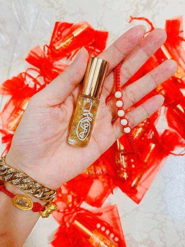 Dầu Tinh Thể Vàng May Mắn Tài Lộc Thái Lan ( Đã Sên Tại Chùa Thái Lan)