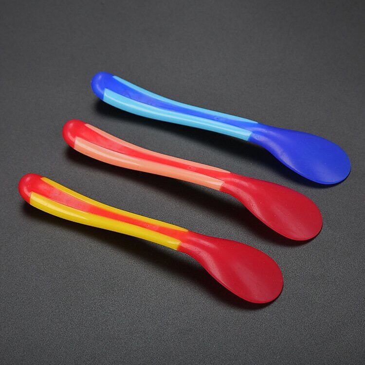 Hộp 2 thìa ăn dặm cho bé ( thìa silicon và thìa báo nóng)