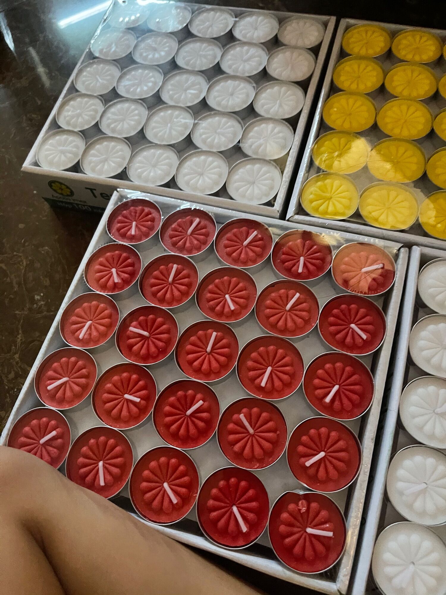 [HCM]1 hộp Nến tealight hoa sáp thơm (100 viên 1 hộp)