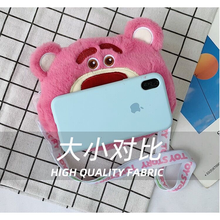 Túi đeo chéo gấu dâu
