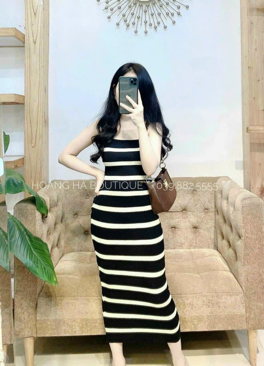 Đầm len hai dây sọc cổ tim siêu xinh