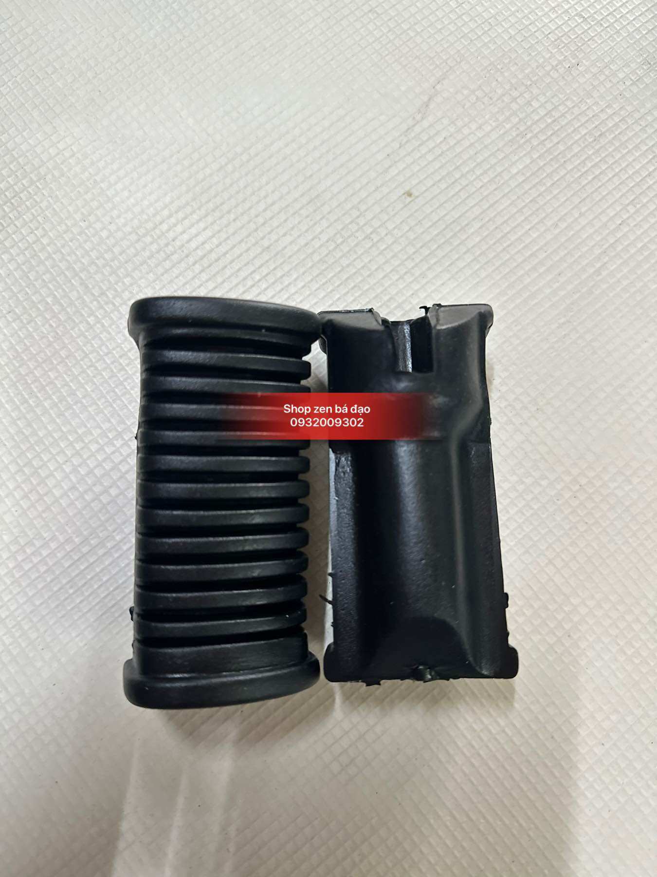 Cao su gác chân trước/ sau Win (1 cặp)