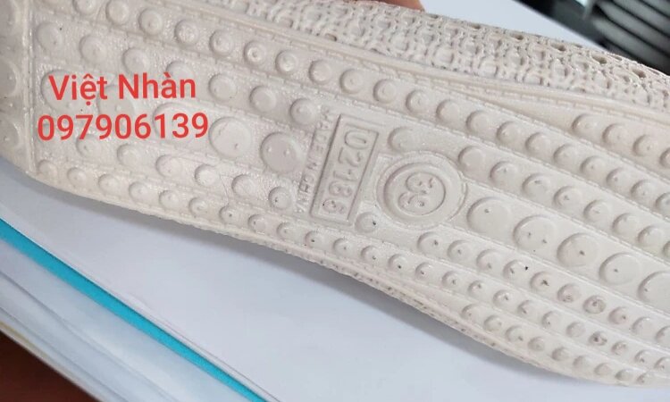 Giày nhựa nữ đi mưa siêu bền