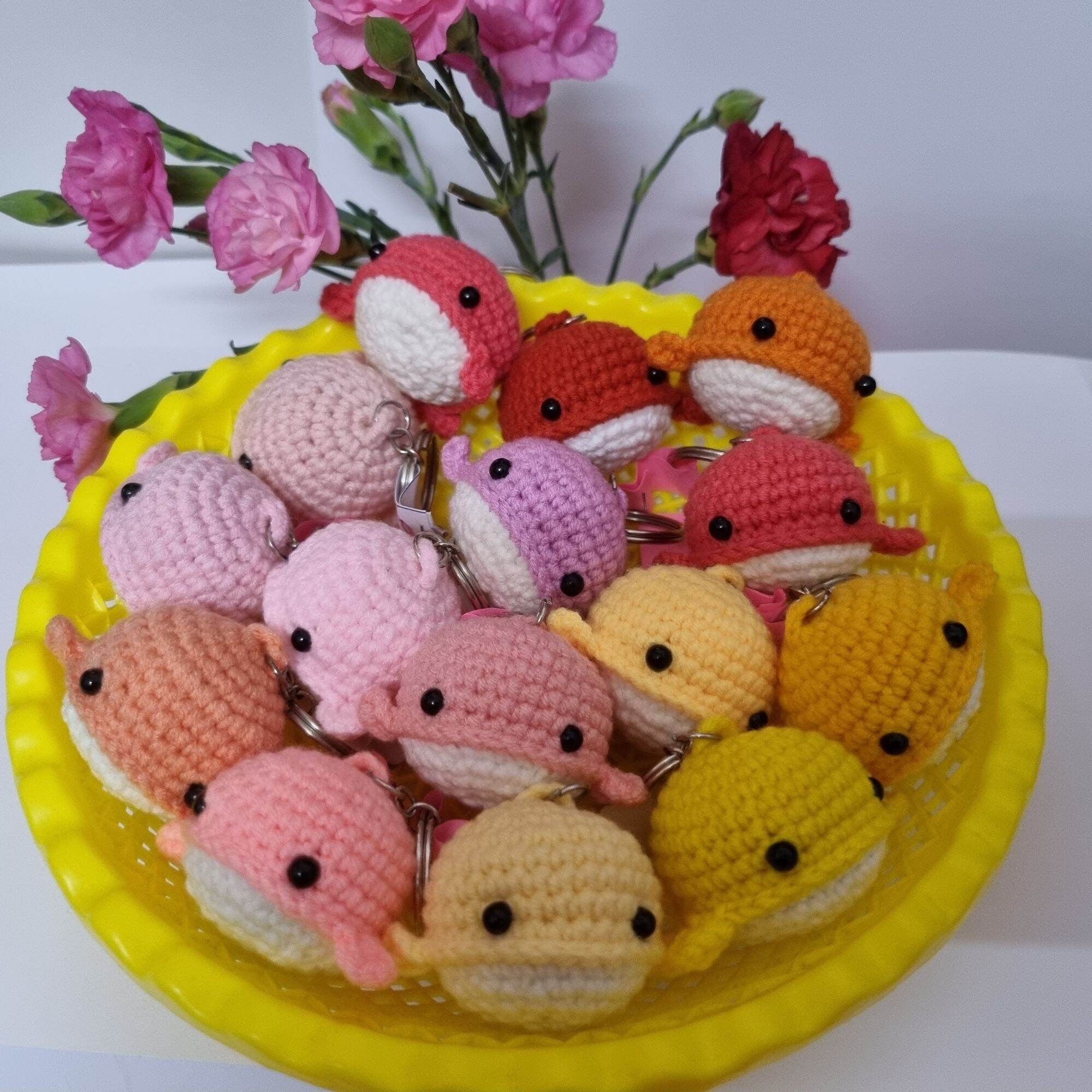 Móc khóa cá heo bằng len handmade