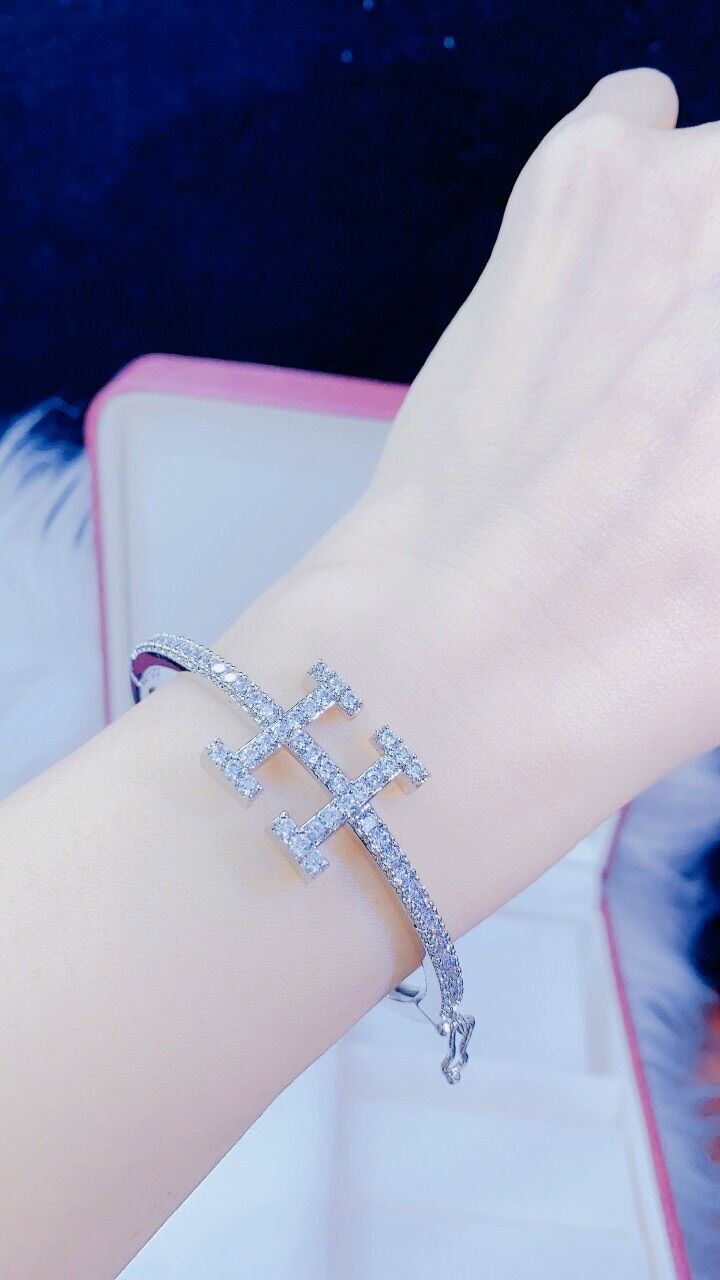 Vòng tay nữ mặt chữ H mạ vàng 18k mạ bạch kim cao cấp
