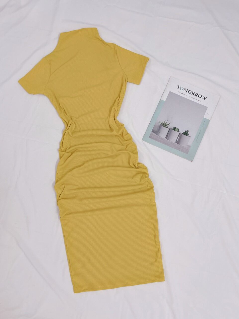 Đầm Cổ Lọ Tay Ngắn Ôm Body