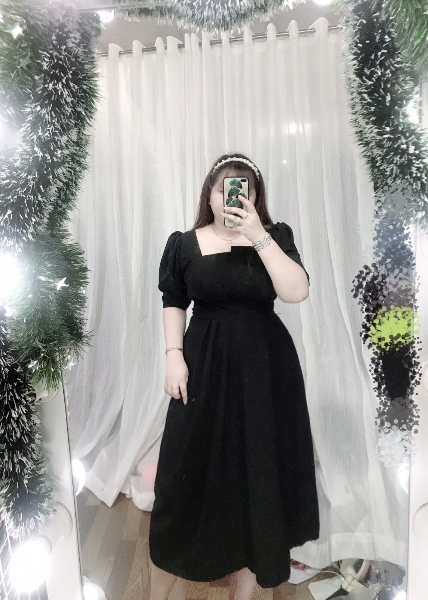 Đầm xếp ly eo
