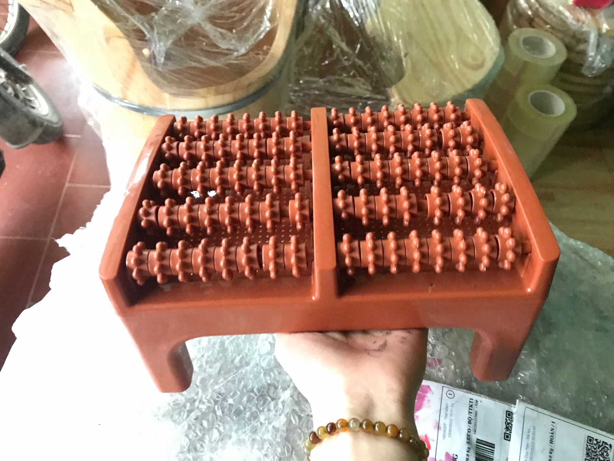 Ghế lăn chân matxa -bàn lăn matxa chân