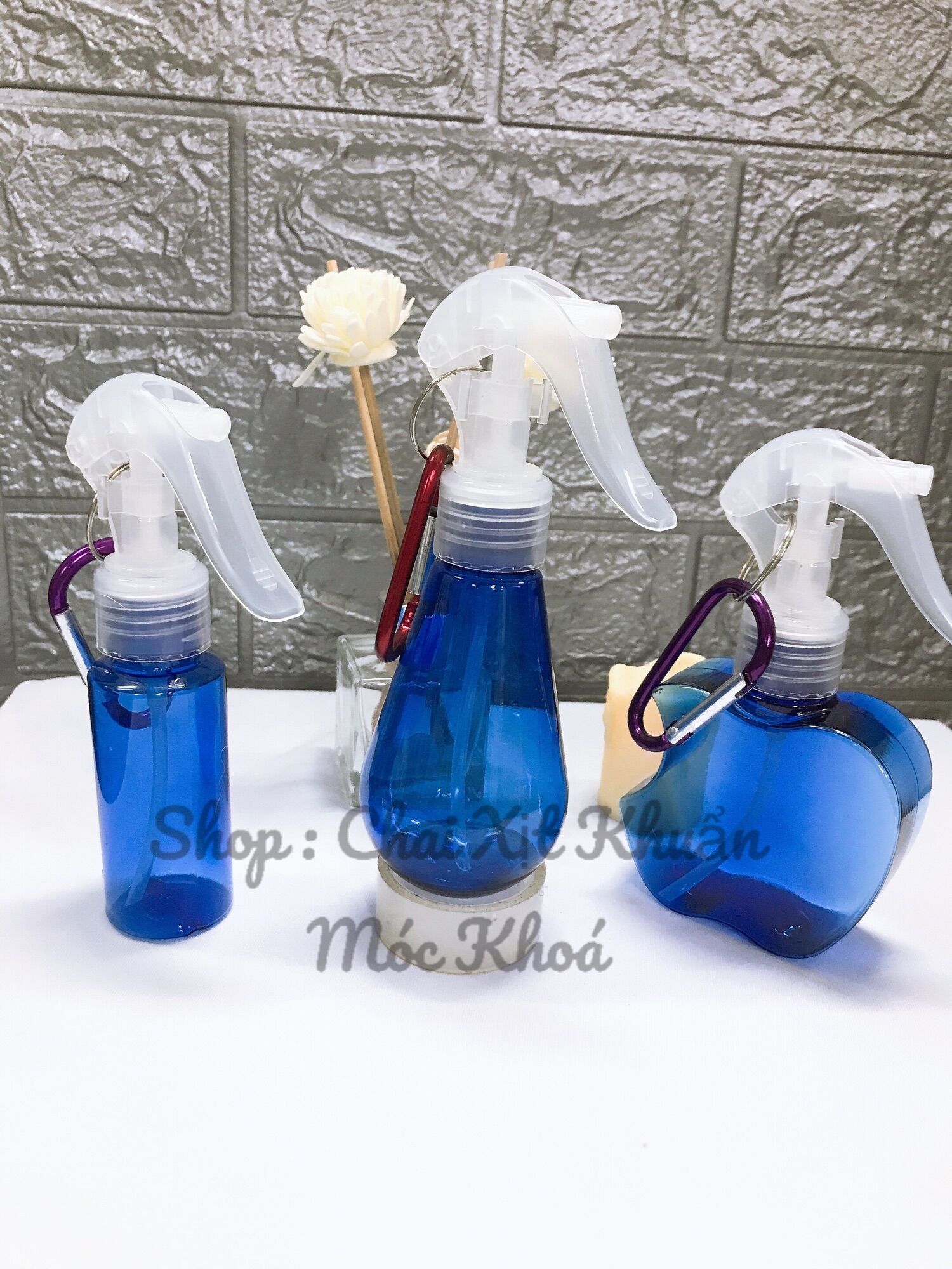 Combo 4 Chai Xịt Khuẩn Mini Móc Khoá ( 60,90,100ml)