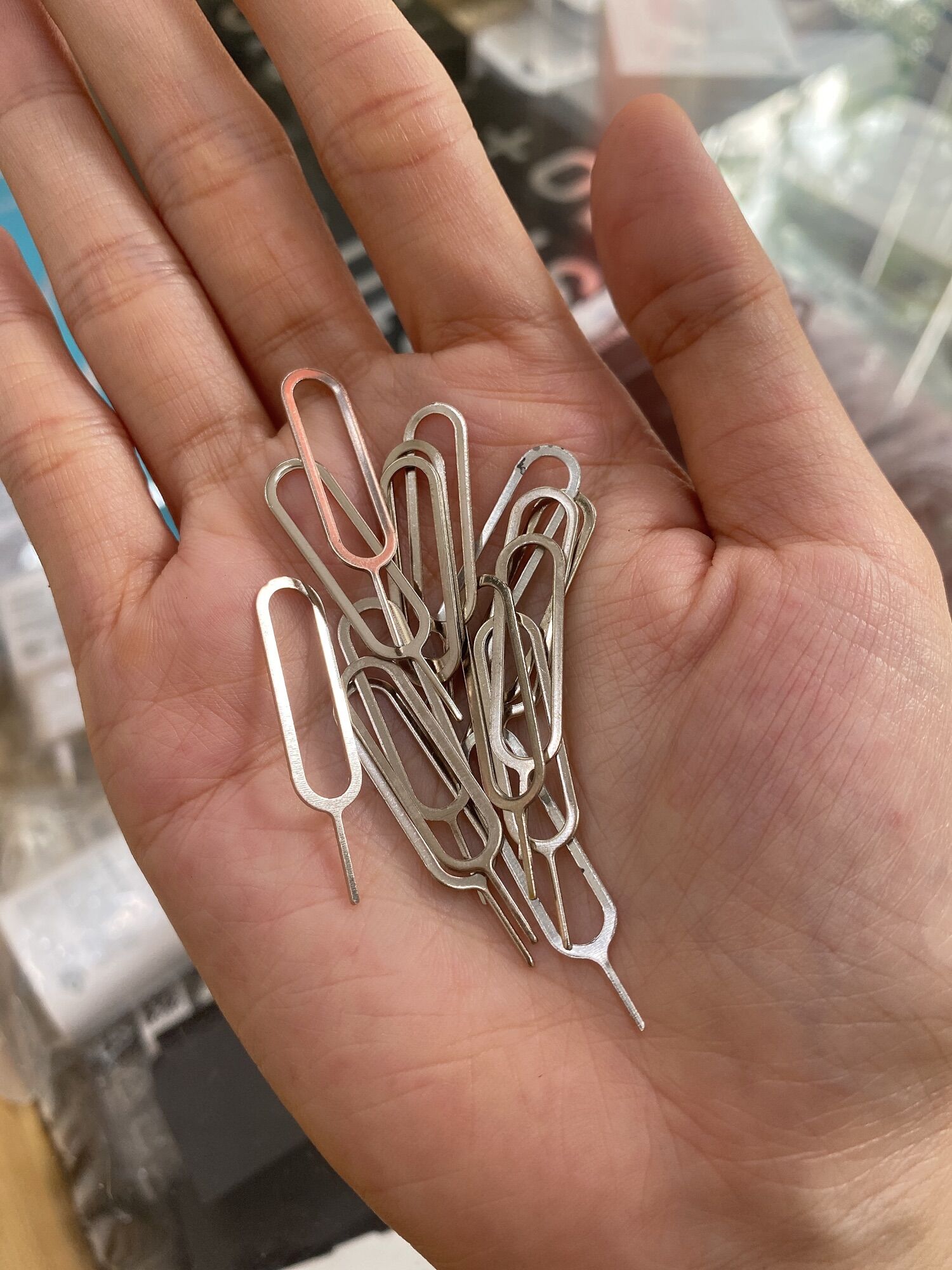 [Hanieshop] Que lấy sim - cây chọc sim có khoen móc