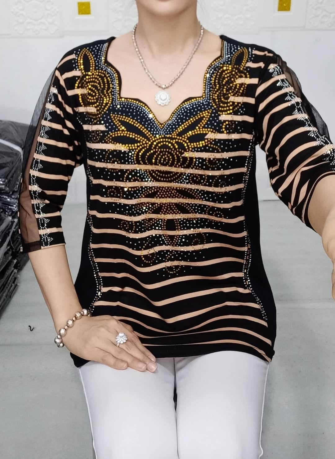 áo thun nữ đính đá